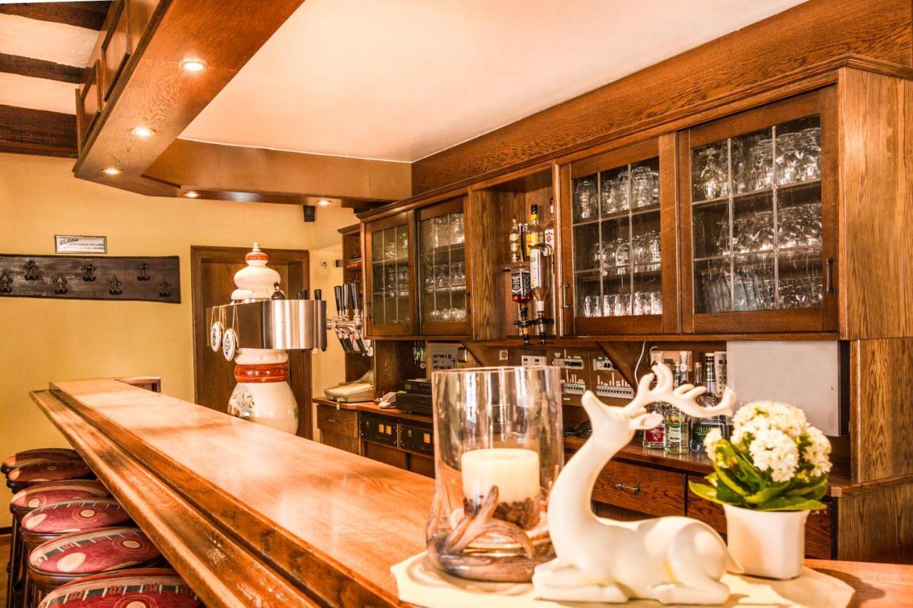 Hotel- Restaurant Zum Hirsch Großenlüder المظهر الخارجي الصورة